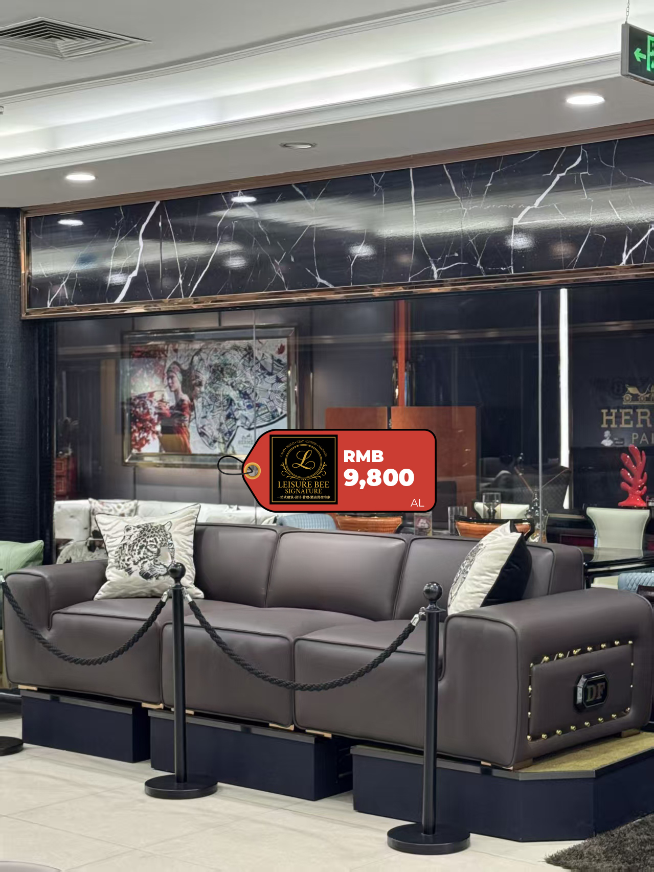 Valoire Sofa